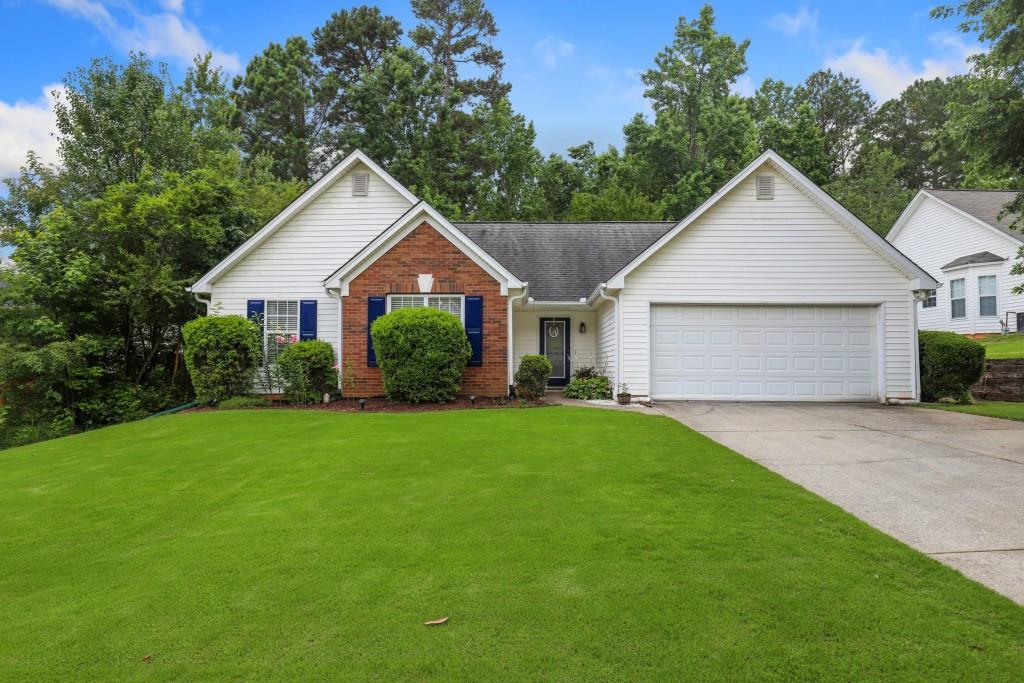 337 Ayelsbury Ct., Sugar Hill, GA 30518