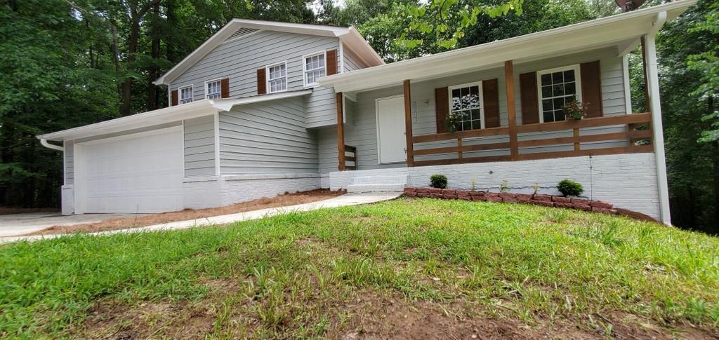 2196 River Acres Ct., Lithonia, GA 30058