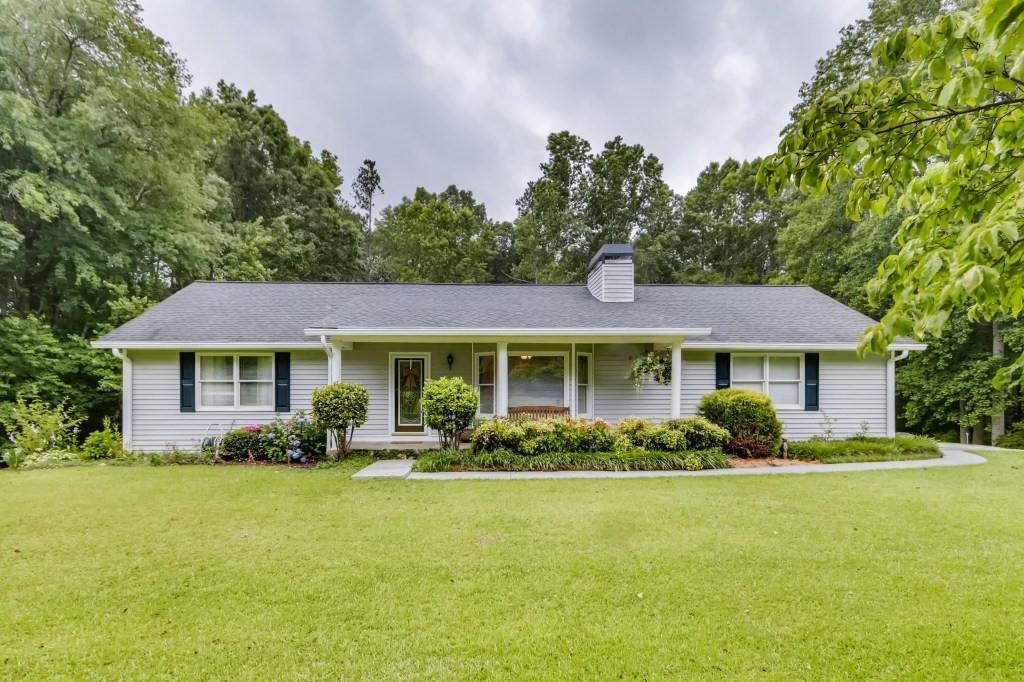 440 Camp Cir., Dallas, GA 30132