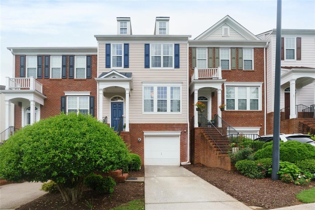 211 Balaban Cir., Woodstock, GA 30188
