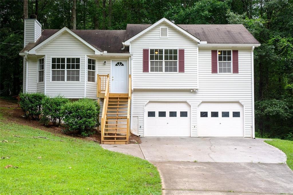 330 Kathy Ct., Douglasville, GA 30134