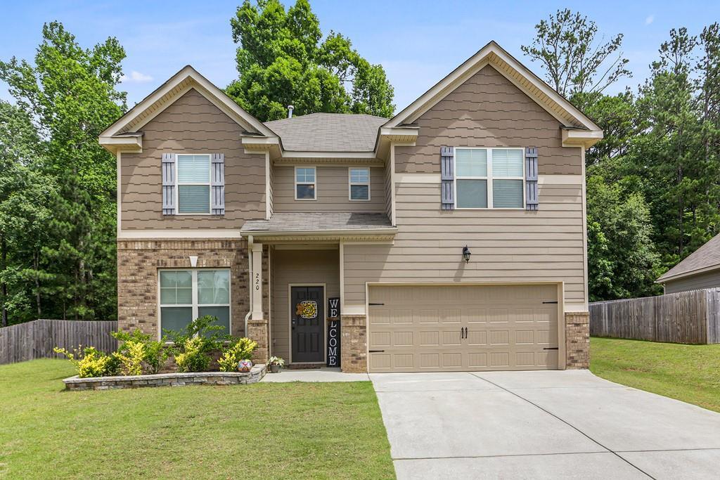220 Huntleigh Chase Dr., Dallas, GA 30132