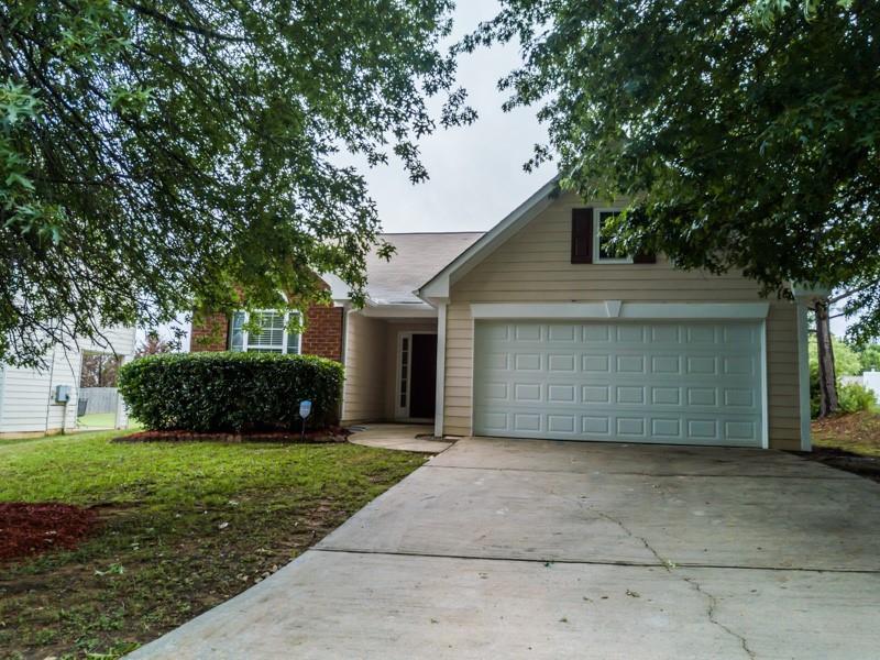 8557 Lakemeadow Dr., Union City, GA 30291