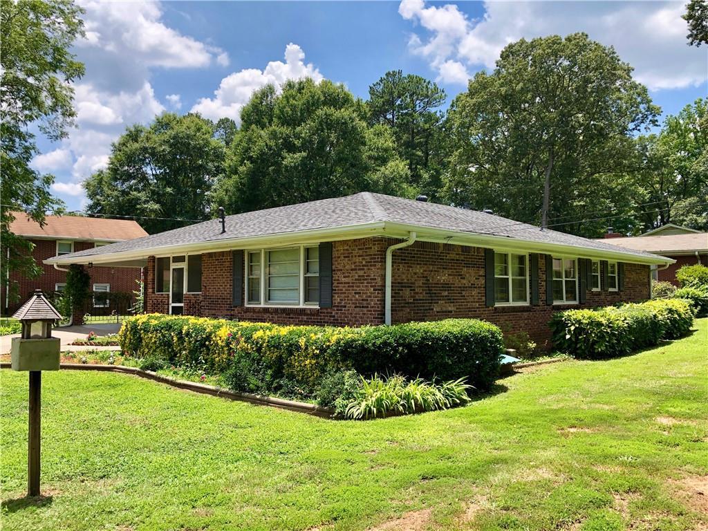 1881 Argonne Dr., Morrow, GA 30260