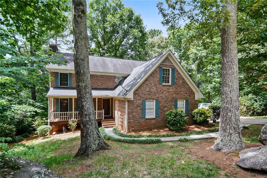 2923 Ravenwolfe Way, Snellville, GA 30039