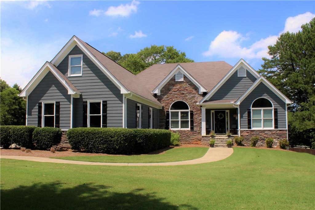 715 Lincoln Dr., Winder, GA 30680
