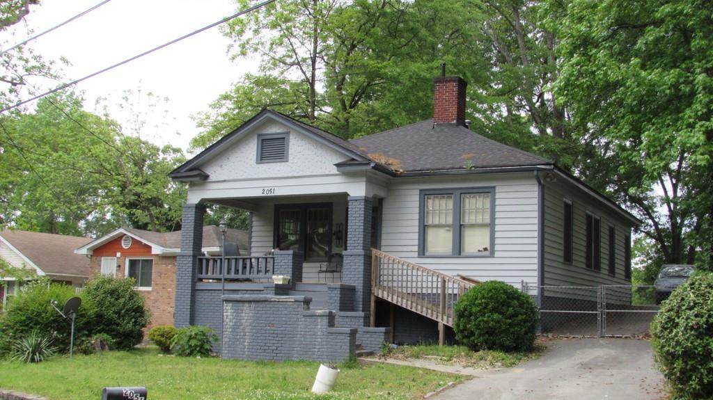 2051 Louise Pl., Atlanta, GA 30318