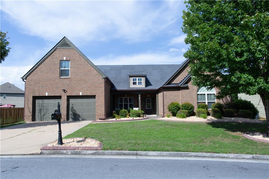 3743 Lake Enclave Way, Atlanta, GA 30349