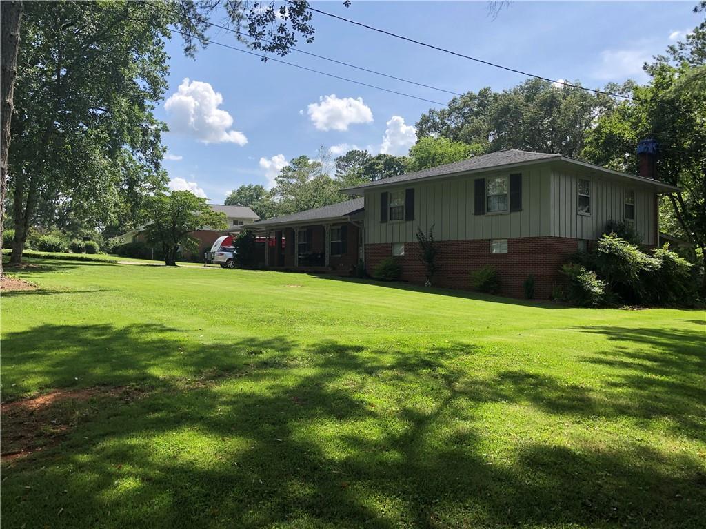 112 Ellen Hand Cir., Cedartown, GA 30125