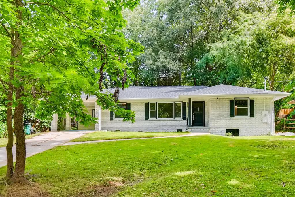 3180 Rehoboth Dr., Decatur, GA 30033