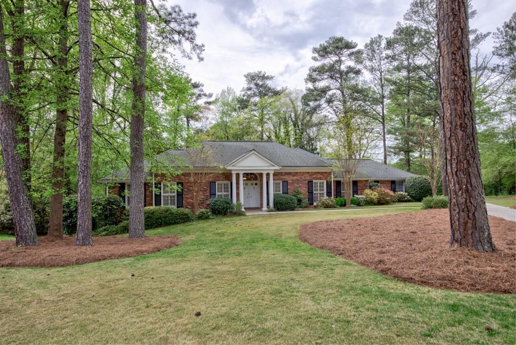 4146 Paran Pines Dr., Atlanta, GA 30327