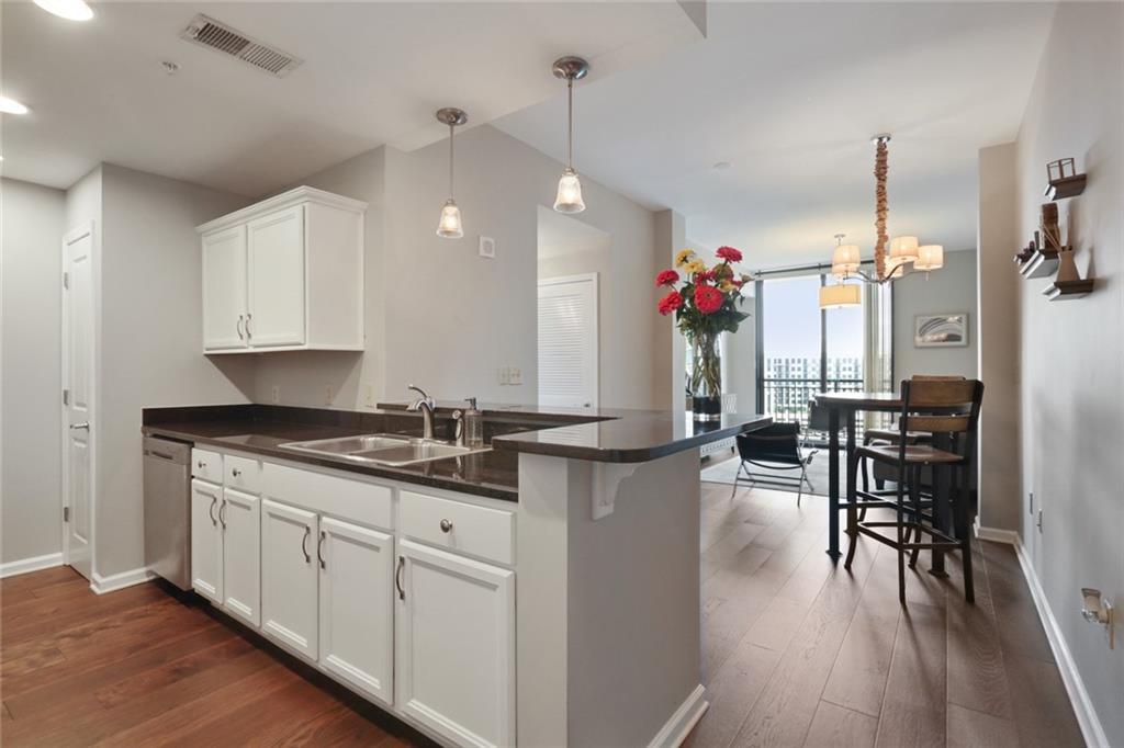 3040 Peachtree Rd. #1113, Atlanta, GA 30305