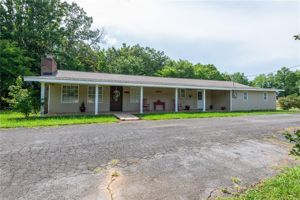 236 Azalea St., Calhoun, GA 30701