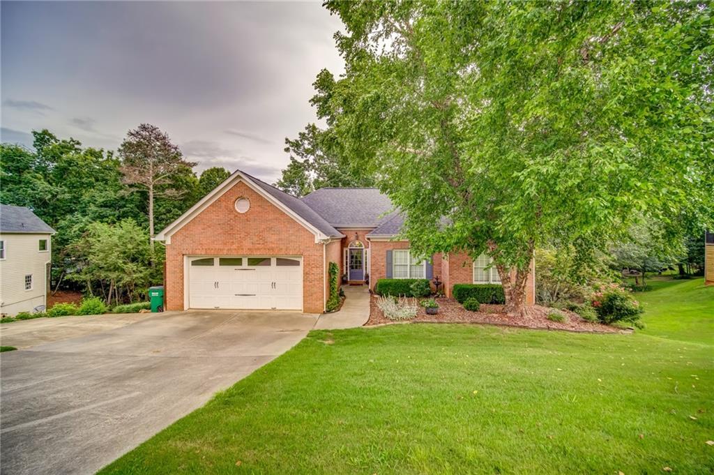 16 Jamesport Ln., White, GA 30184