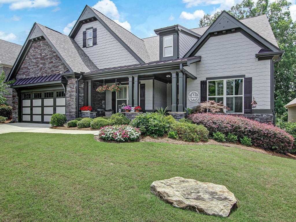 6937 Hopscotch Ct., Flowery Branch, GA 30542