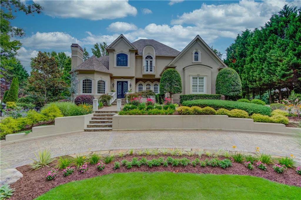 5530 Laurel Oak Dr., Suwanee, GA 30024