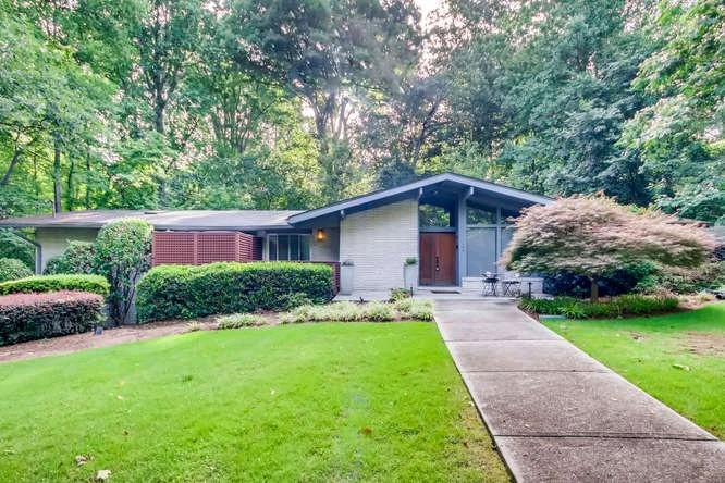 2299 Defoors Ferry Rd., Atlanta, GA 30318
