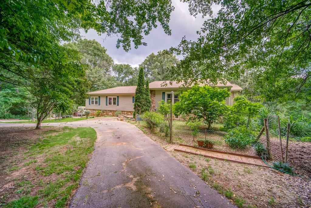 2277 Turner Church Rd., McDonough, GA 30252