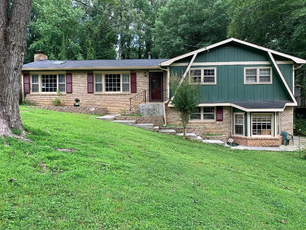 1369 Live Oak Ln., Acworth, GA 30102