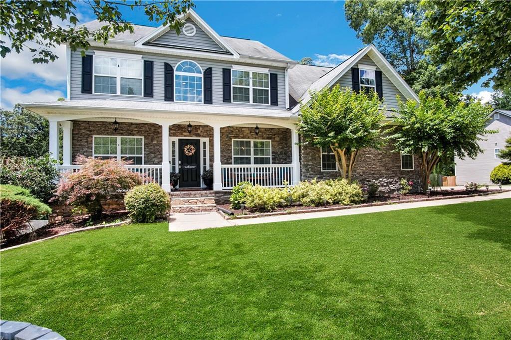 1229 Woodmere Dr., Loganville, GA 30052