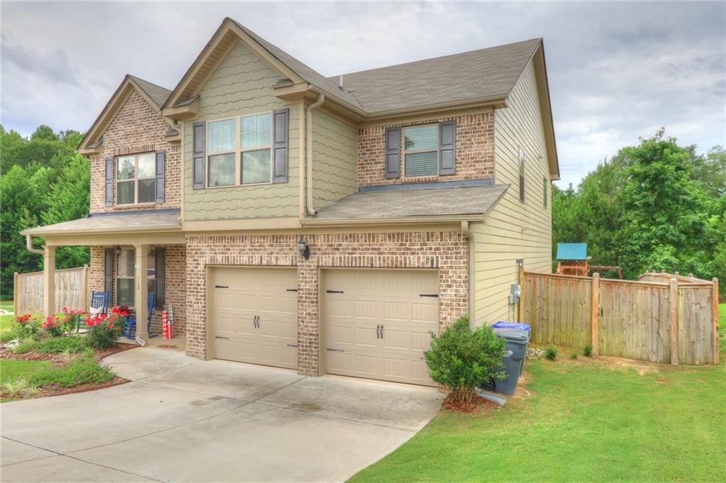 112 Birchwood Ct., Loganville, GA 30052
