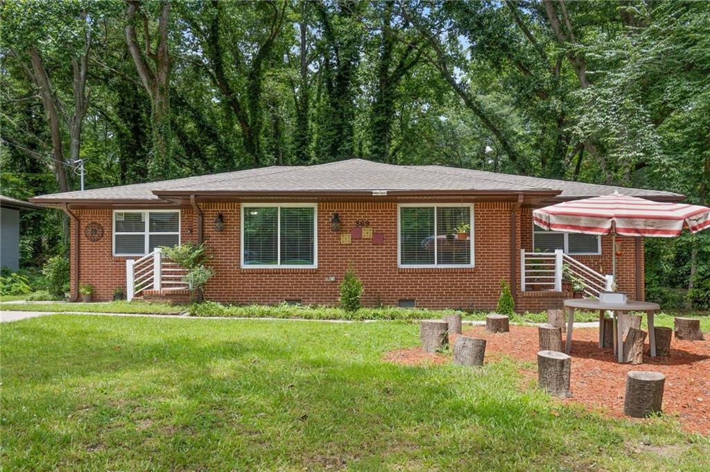 869 Jefferson Ave., East Point, GA 30344