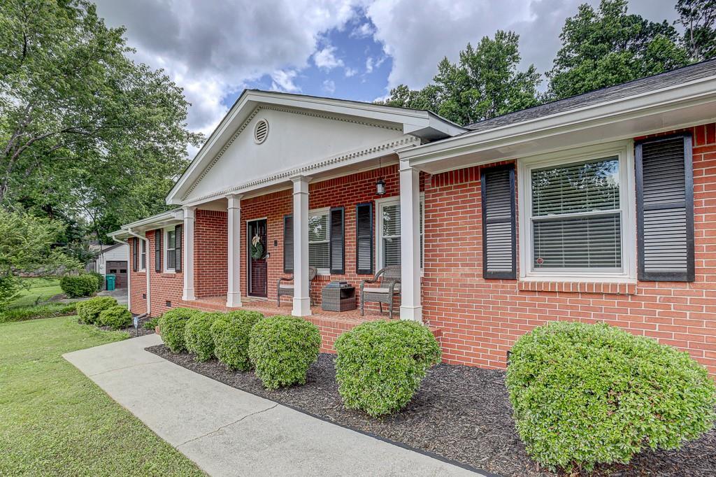 317 Highview Dr., Smyrna, GA 30082