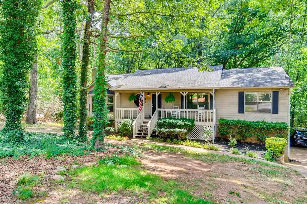 7056 Galts Ferry Rd., Acworth, GA 30102