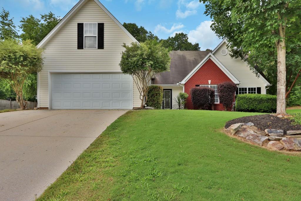 5887 Meadowfield Trace, Flowery Branch, GA 30542