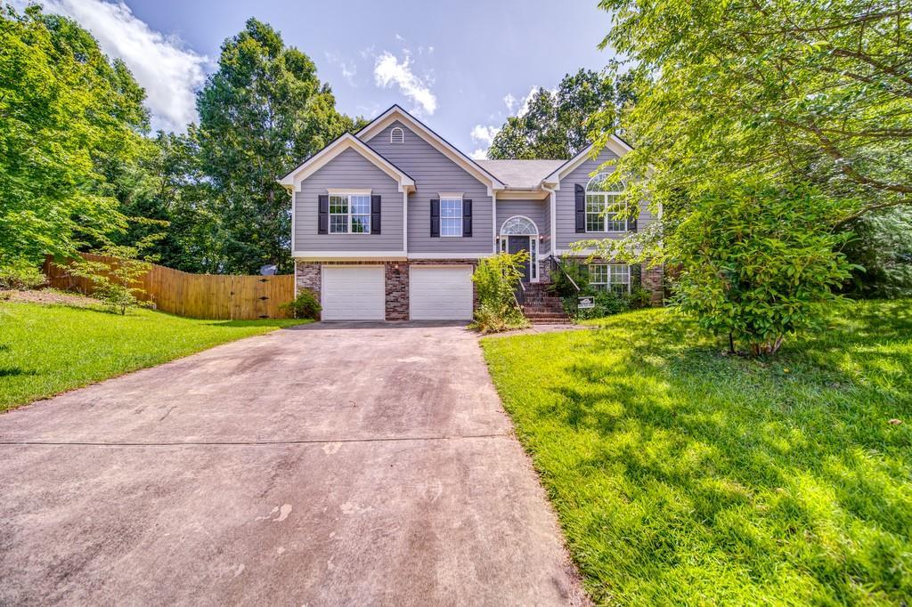 394 W Destiny Dr., Fairmount, GA 30139