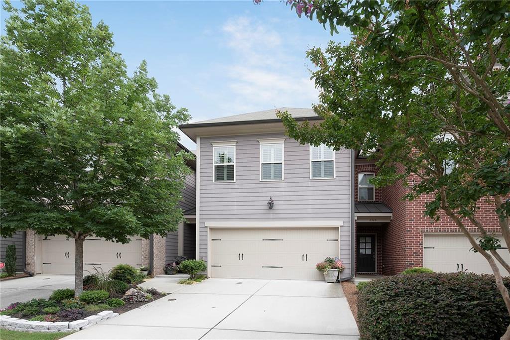 2299 W Village Ln., Smyrna, GA 30080