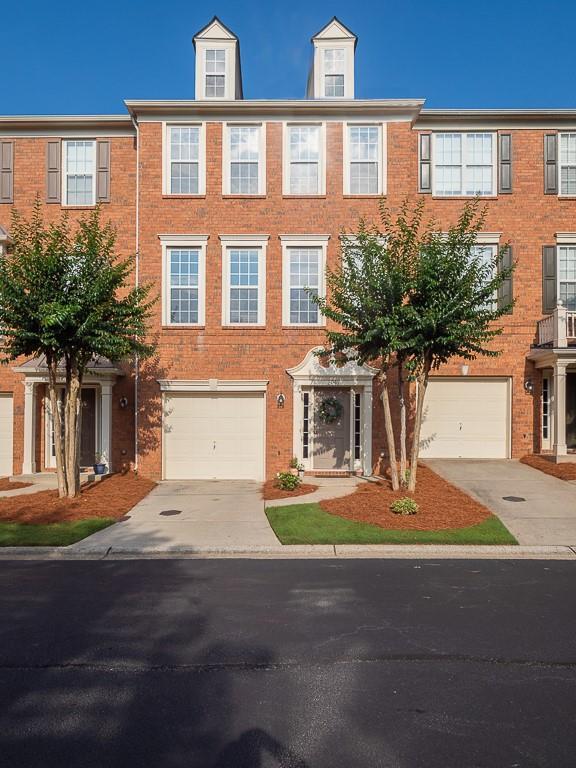 2046 Merrimont Way, Roswell, GA 30075