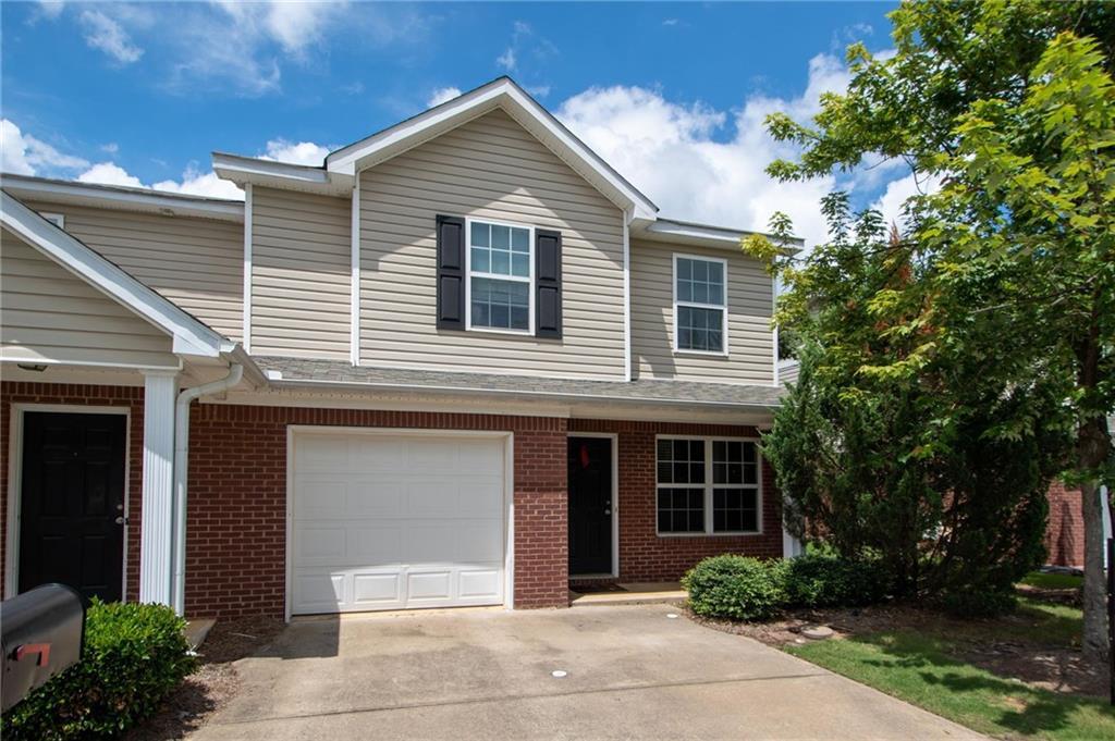 162 Tara Commons Dr., Loganville, GA 30052