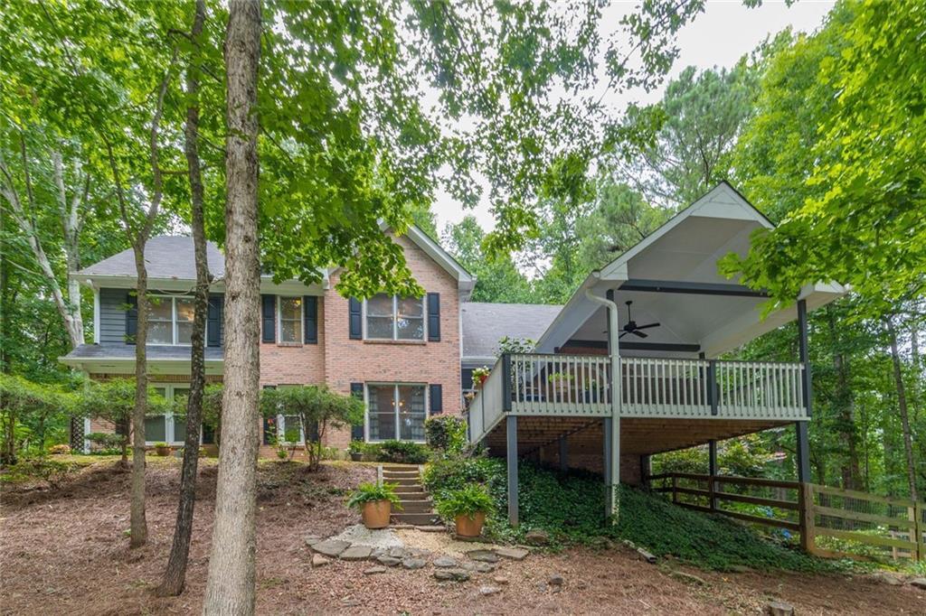 200 Roxbury Cir., Alpharetta, GA 30004