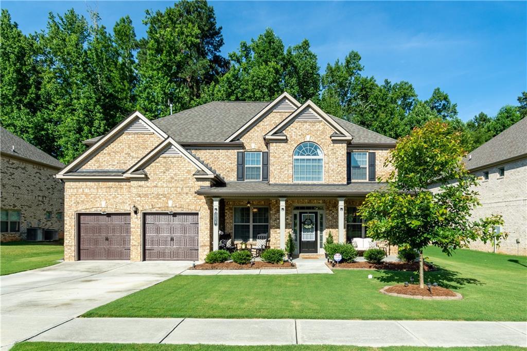416 Live Oak Pass, Loganville, GA 30052