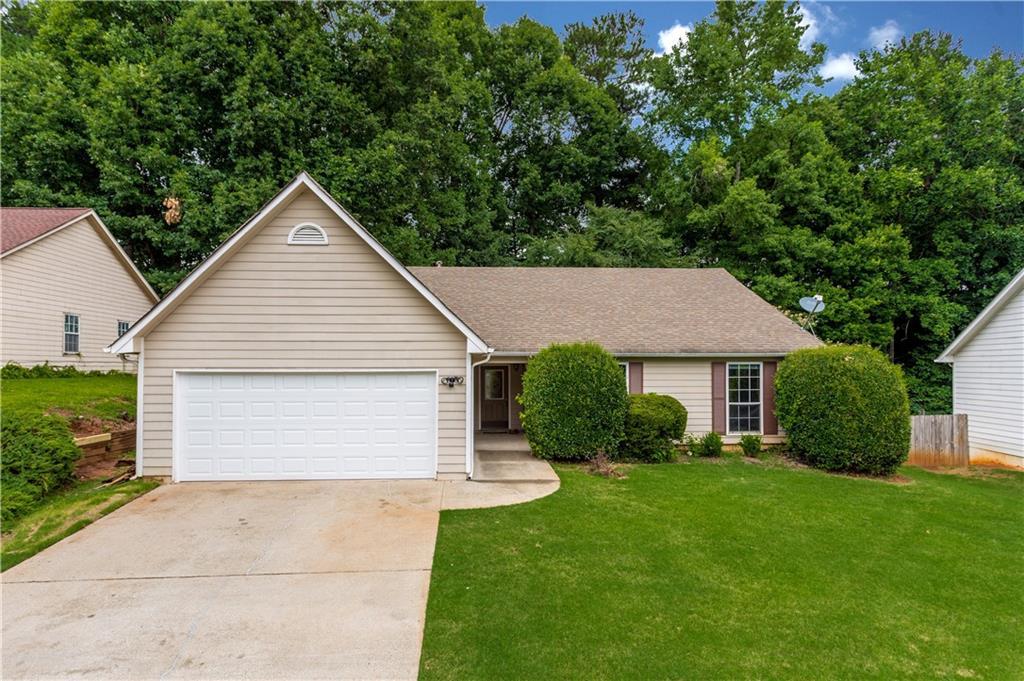 520 Paris Dr., Lawrenceville, GA 30043