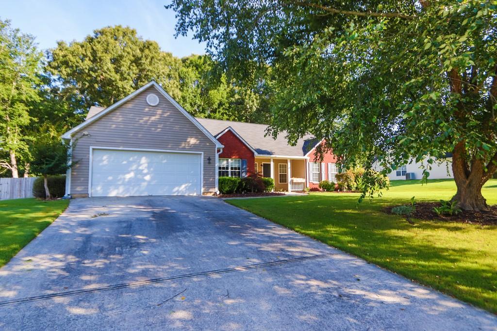 1654 Alcovy Ridge Ct., Dacula, GA 30019