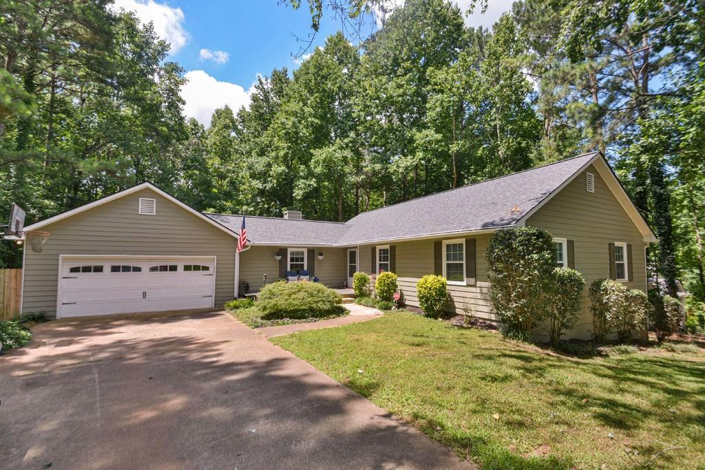 133 Dockside Downs Dr., Woodstock, GA 30189