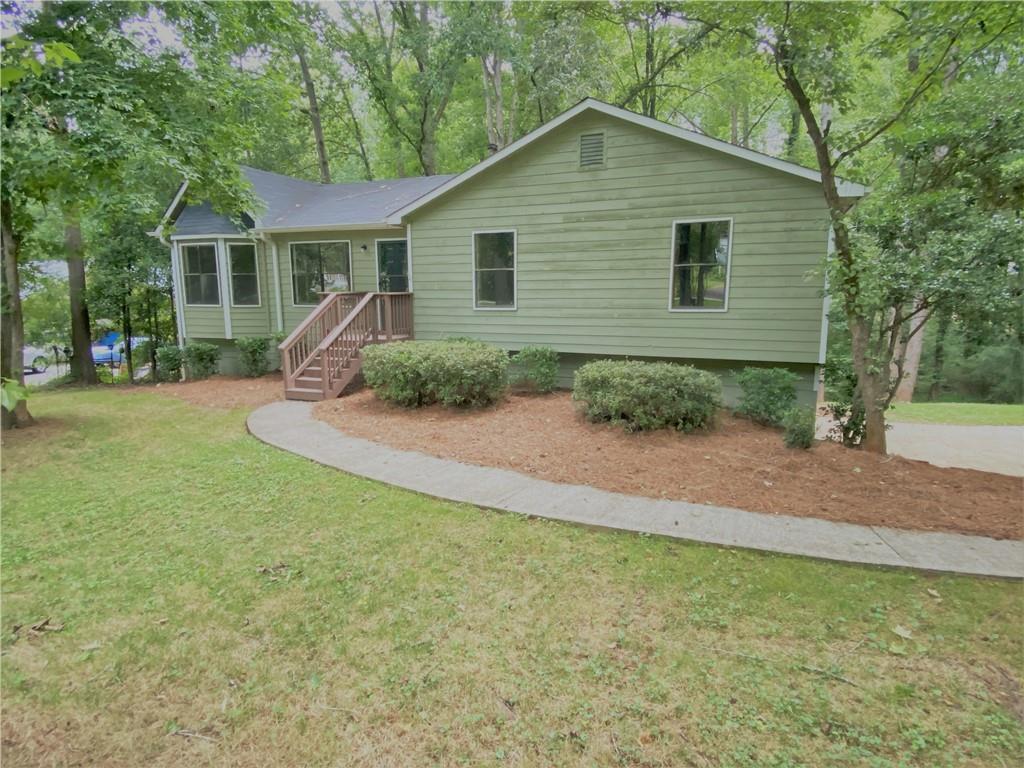 209 Emerald Cove Ln., Woodstock, GA 30189