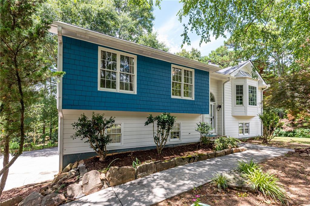 19 W Ridge Ct., Cartersville, GA 30121