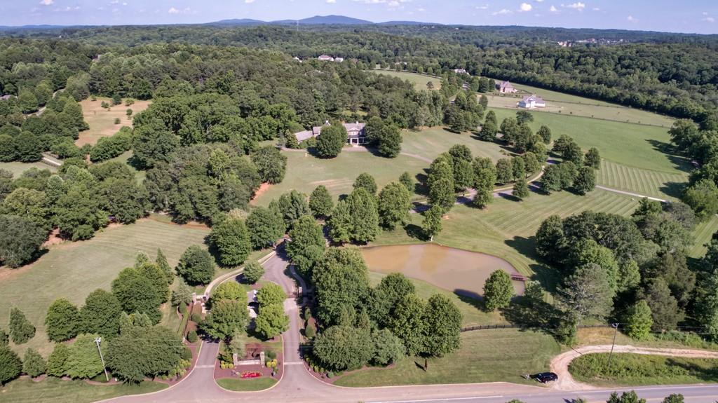 420 River Bluff Ln., Ball Ground, GA 30107