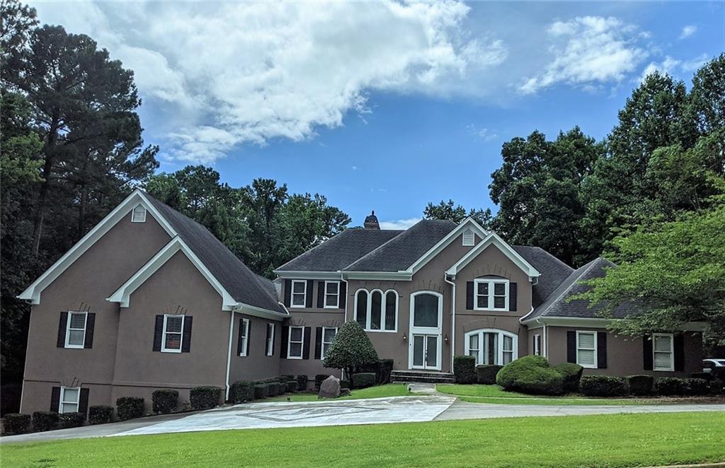 1980 Stoneleigh Dr., Stone Mountain, GA 30087
