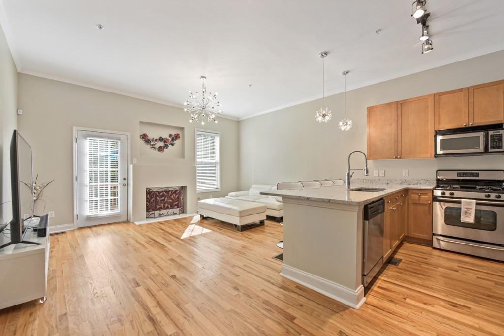 1965 Sterling Oaks Cir., Atlanta, GA 30319