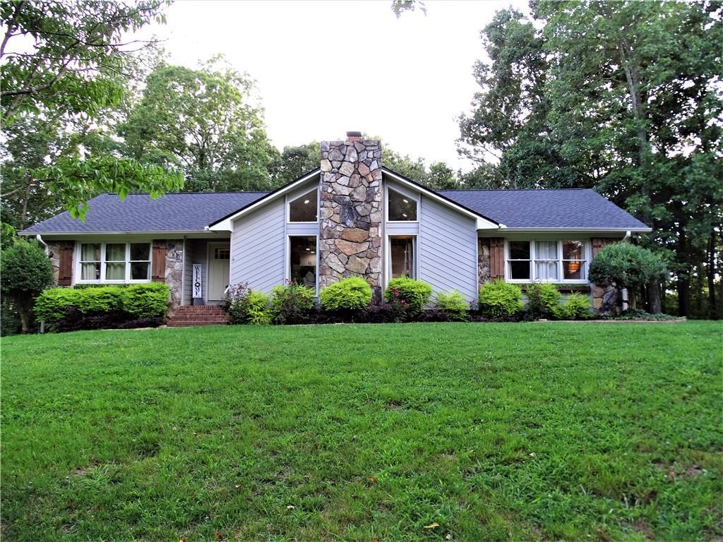 206 Sunrise Ter., Calhoun, GA 30701