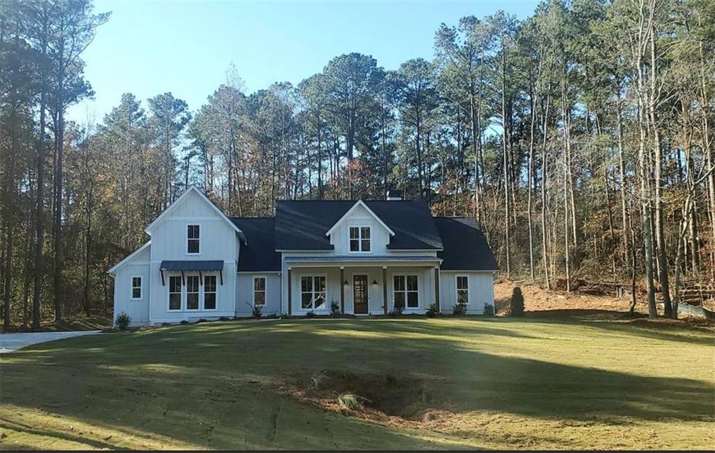 553 Mountain Rd., Woodstock, GA 30188