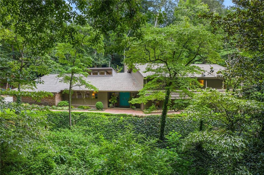 4115 Conway Valley Rd., Atlanta, GA 30327