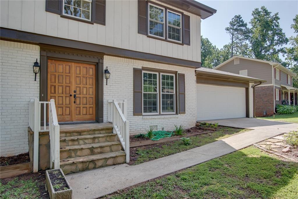 516 Angie Way, Lilburn, GA 30047