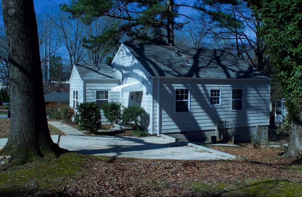 2437 Hillcrest Dr., East Point, GA 30344