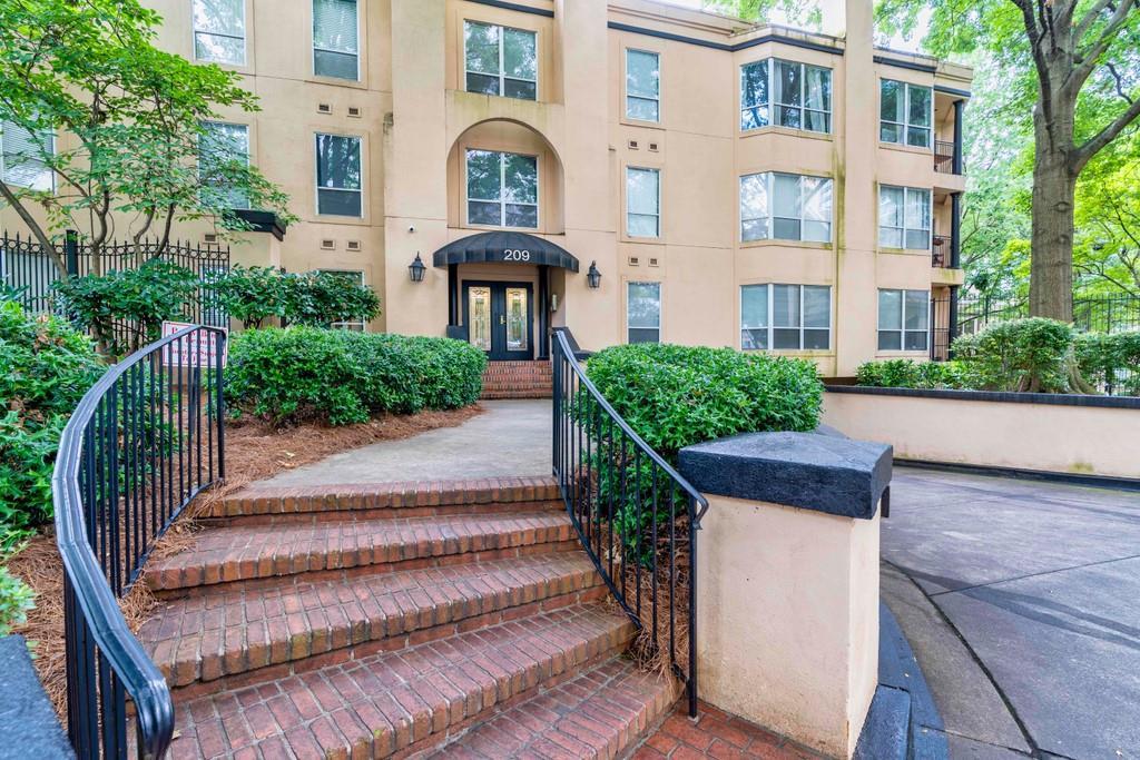 209 14th St. #207, Atlanta, GA 30309
