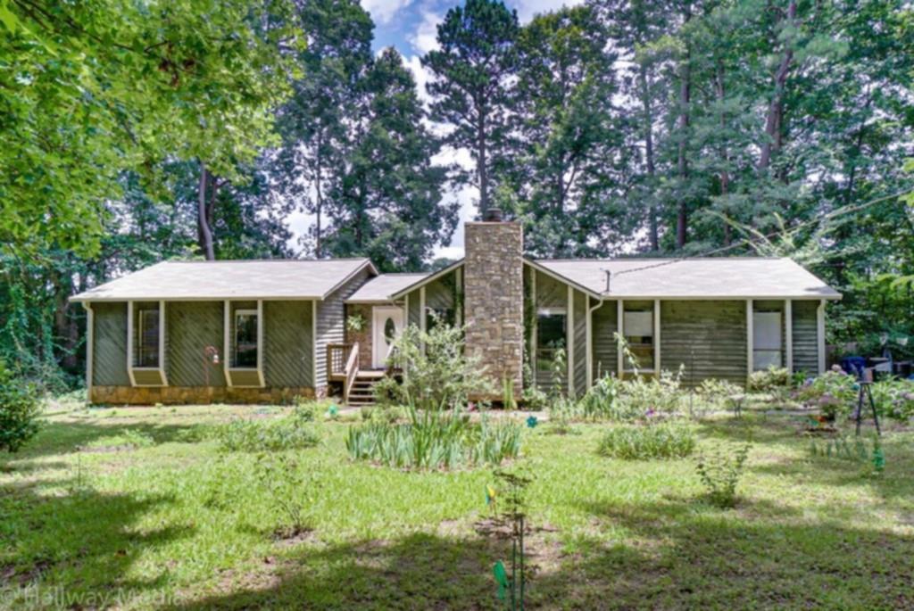 286 Grist Mill Ln., Lawrenceville, GA 30046